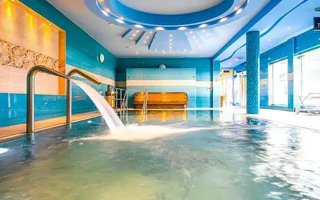 Velký Meder pár kroků od aquaparku ve Spa & Wellness Hotelu Orchidea *** s polopenzí, bazénem, saunami + masáž