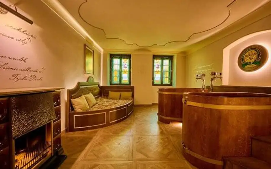 Praha u Pražského hradu ve Spa Beerland Chateaux – U Zlaté Hrušky *** se snídaní a pivní koupelí v dubové kádi