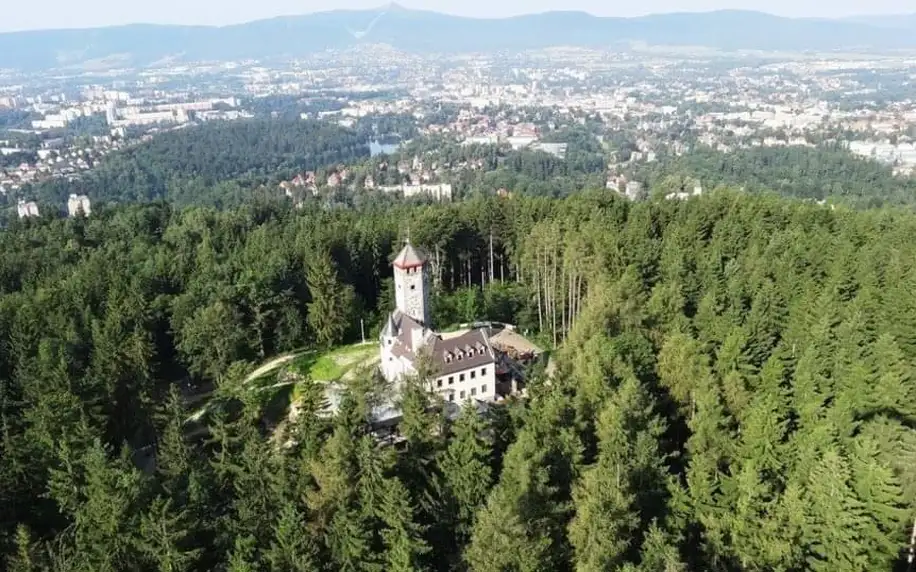 Pobyt v hotelu Liberecká výšina se snídaní a možností zapůjčení elektrokol pro dva