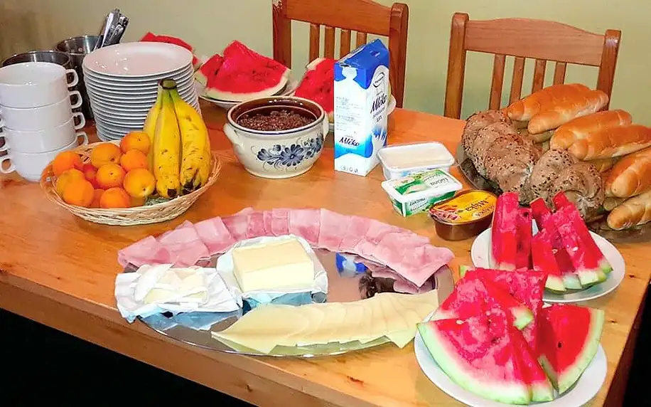 Pobyt v krkonošské chatě se snídaní pro pár i rodinu