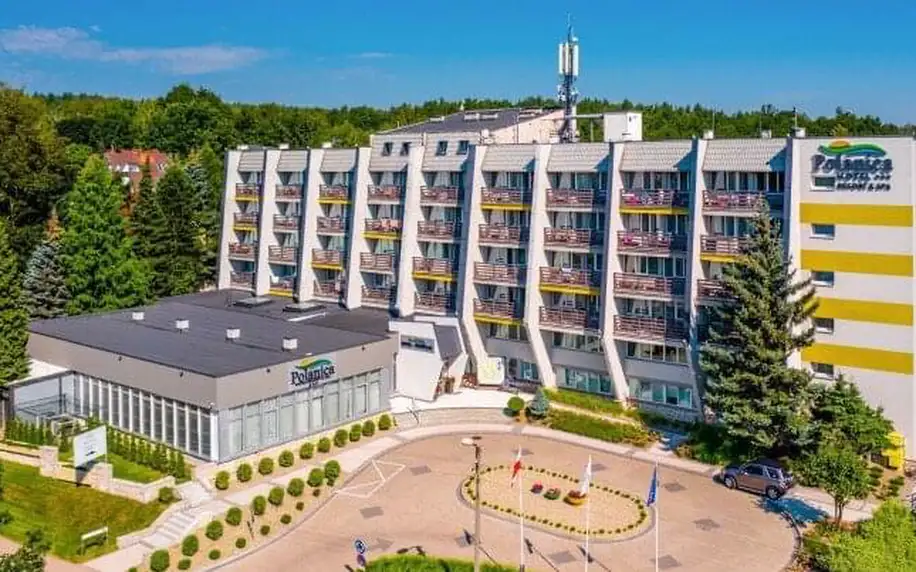 Polsko 15 km od hranic s Českem v Hotelu Polanica Resort & SPA *** s polopenzí a wellness (bazén, vířivka)