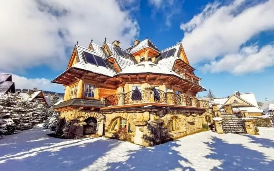 Polské Tatry: Zakopane v dřevěné Wille Tatrzanski Zomecek *** se snídaní, vstupem do sauny + koupací sud