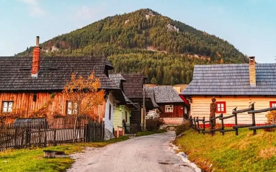 Ružomberok poblíž Liptovské Mary ve stylovém Hotelu Áčko *** s polopenzí a dětským koutkem + vstup do wellness