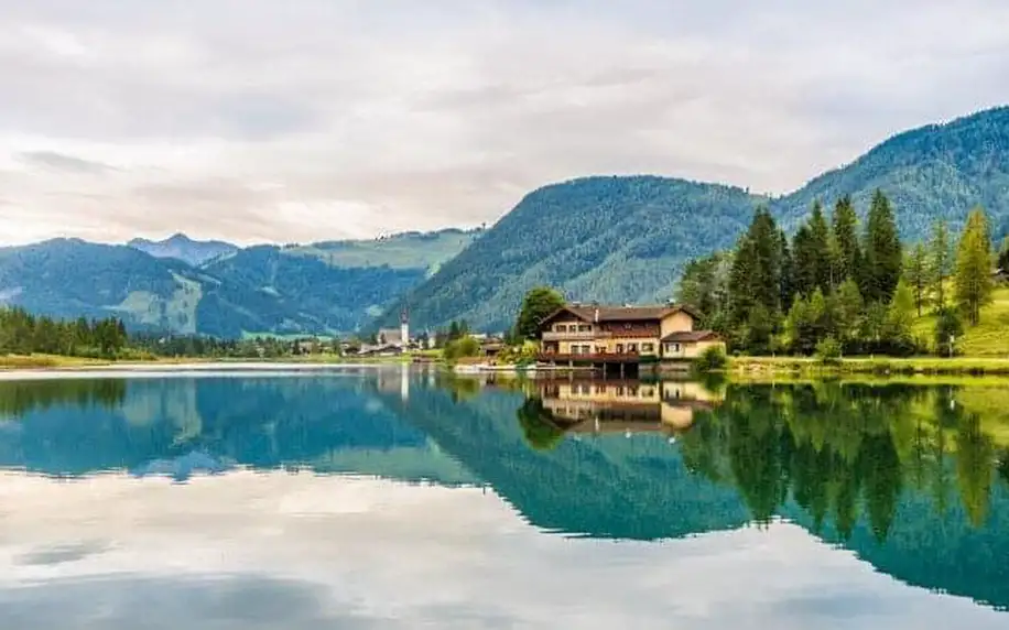 Tyrolsko v Elaya Hotel Steinplatte **** s polopenzí a neomezeným wellness (2 000 m²) s bazény a saunami