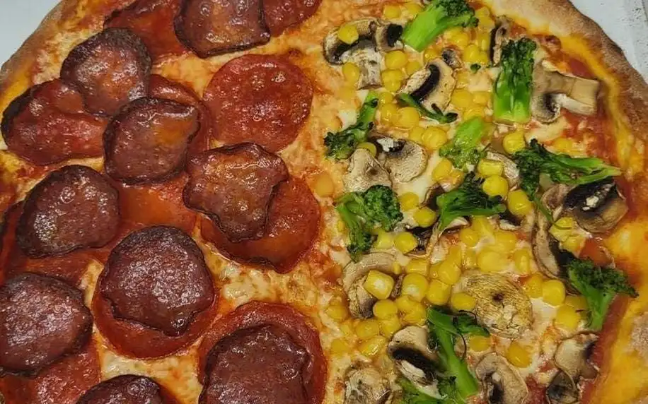 Pizza o průměru 45 cm podle výběru z 27 druhů