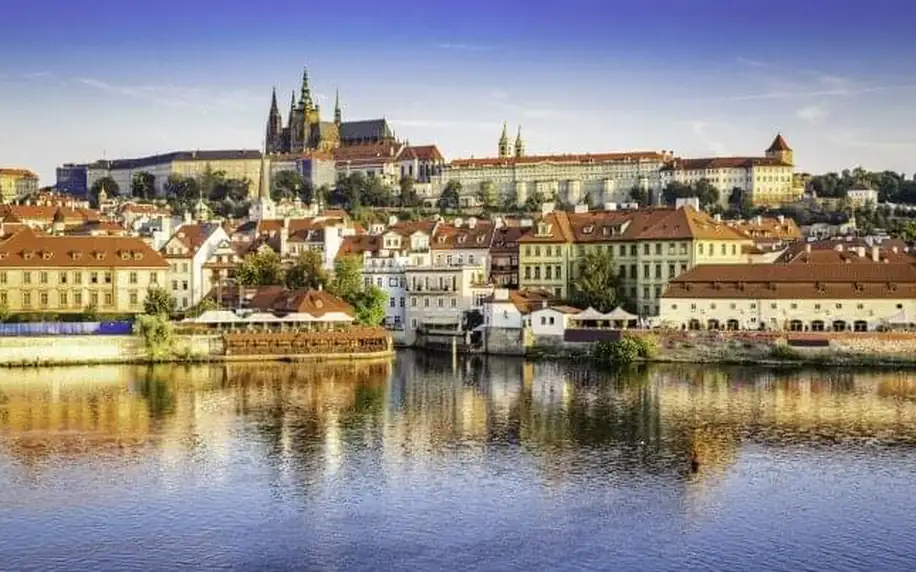 Praha přímo v centru nedaleko Karlova mostu v Hotelu Čertovka **** se snídaněmi, vínem a mísou ovoce