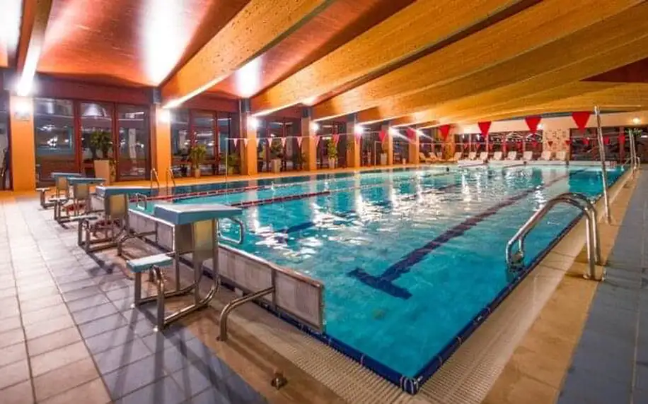 Nízké Tatry v Alexandra Wellness Hotelu *** s neomezeným wellness (bazén, sauny, vířivka) a polopenzí