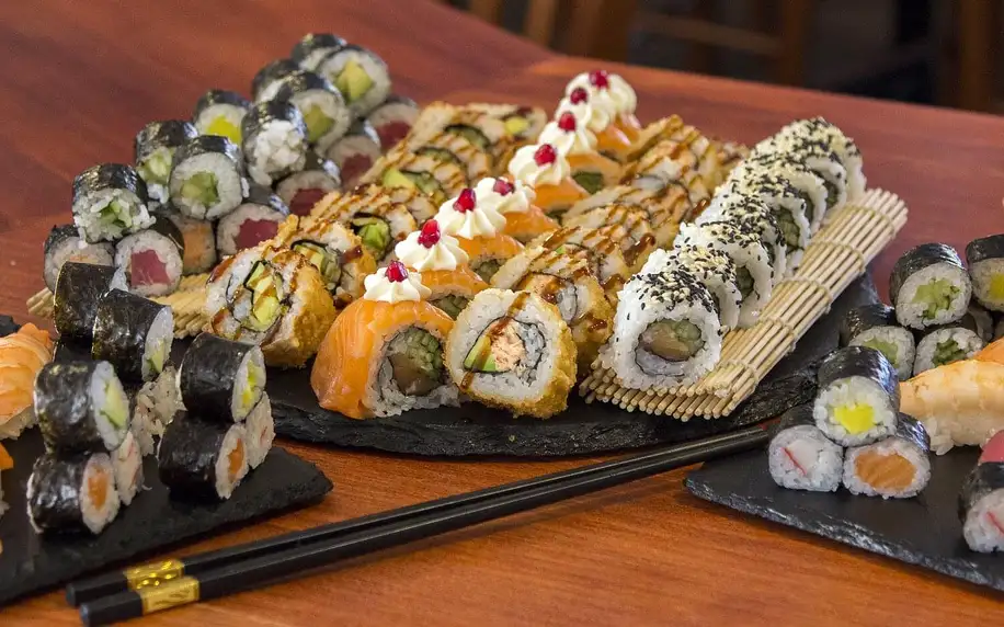 Otevřený voucher na 1000–5000 Kč do Sushi Hub