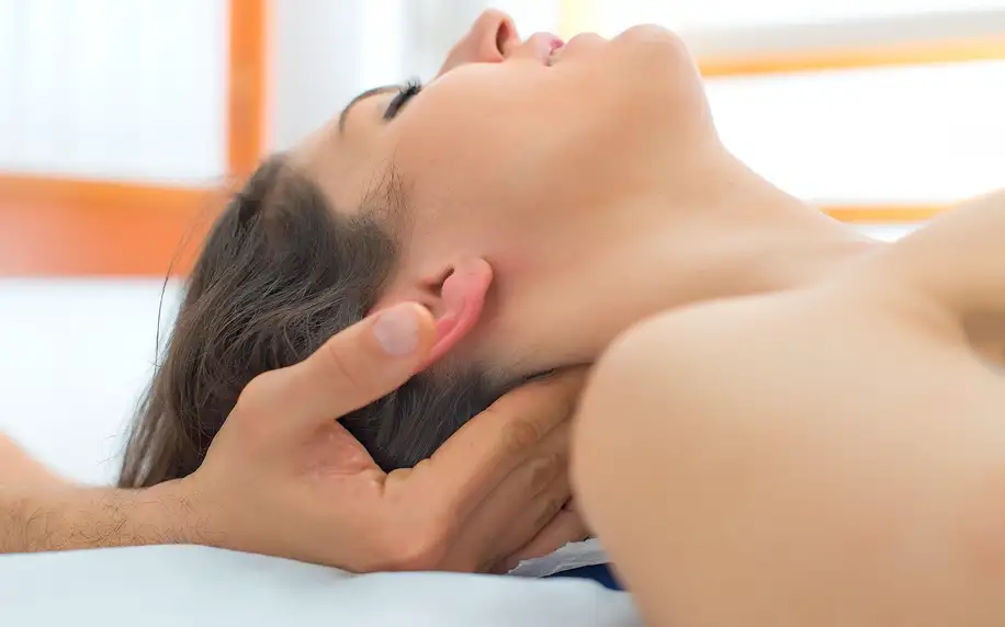 Online kurzy masáží: tlaková, těhotenská i sportovní