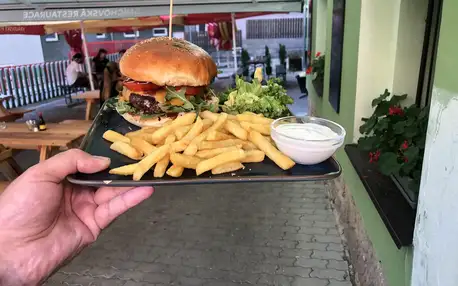 Burger dle výběru i hovězí tatarák pro 1 i 2 osoby