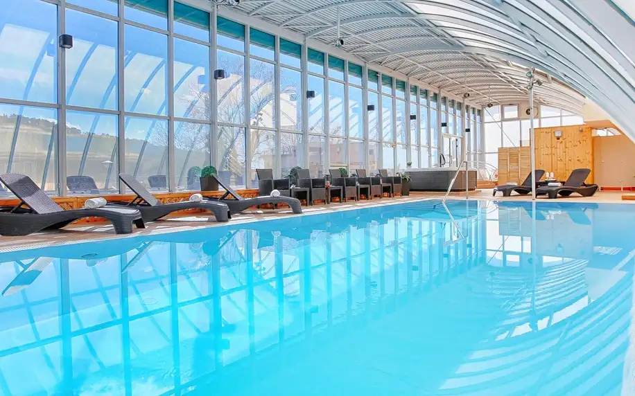 Relax v Piešťanech: polopenze i bazén s masáží