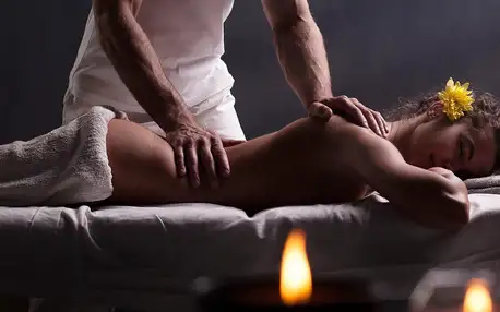 Smyslná relaxační olejová masáž pro ženy: 90 až 150 min.