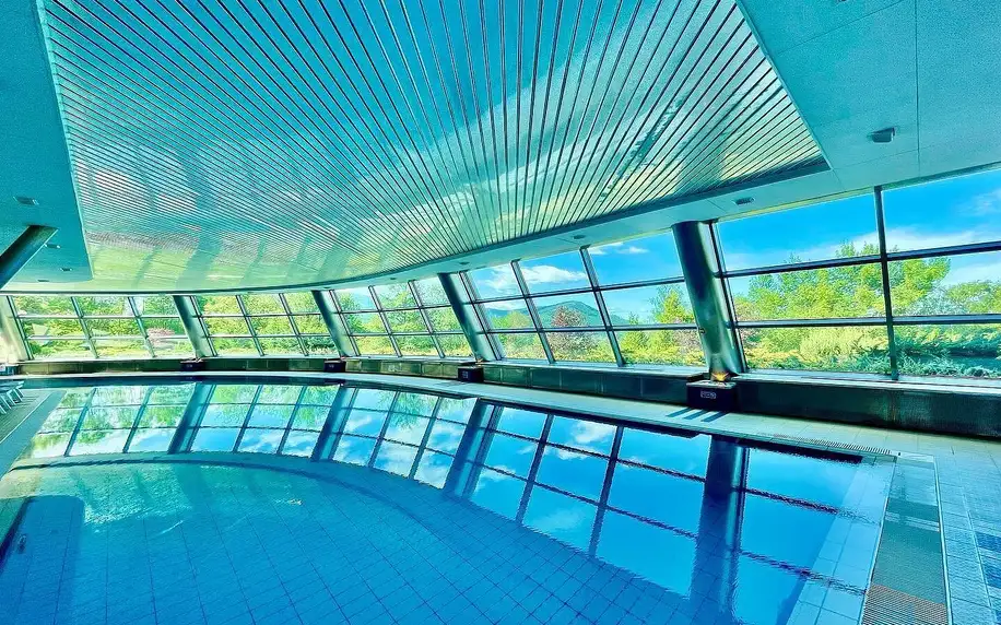 5* relax v Ustroni: wellness, bazén s výhledem i jídlo