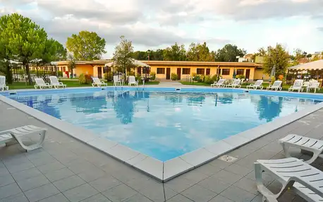 Ravenna: all inclusive, bazén a first minute slevy