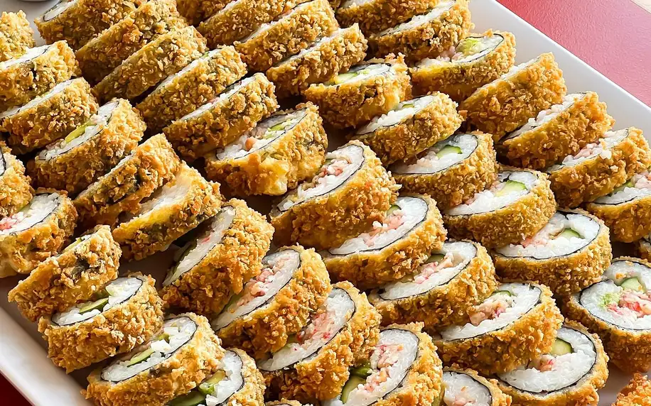 Tempura sushi: až 57 ks s lososem, krevetami a krabem