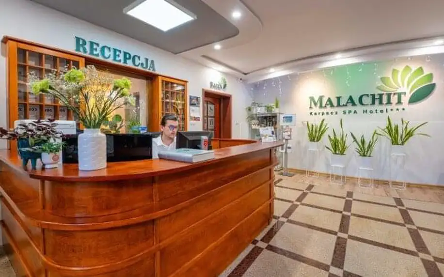 Polské Krkonoše nedaleko aquaparku: Malachit Karpacz Spa Hotel *** s neomezeným wellness a vyžitím + polopenze