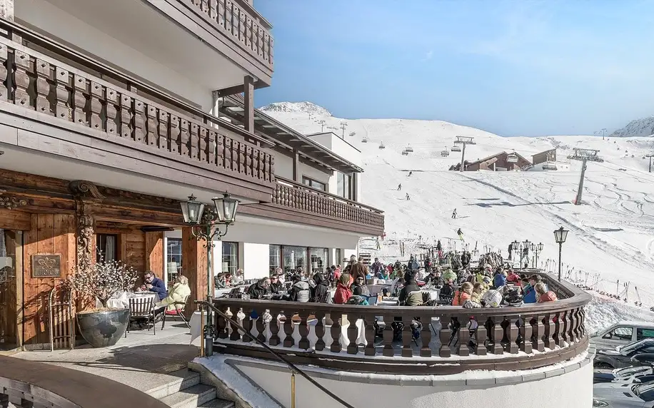 Zimní Tyrolsko: hotel u svahu, wellness a polopenze