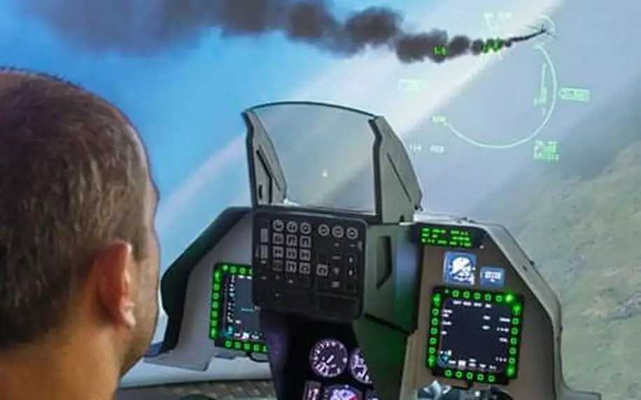 Simulovaný let se stíhačkou F16 - 30 min.