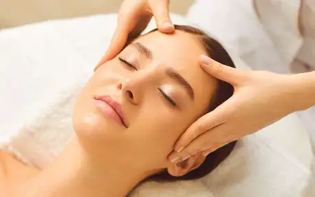 Omlazující kosmetická ošetření i obličejová masáž