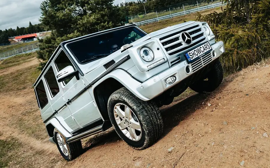 Brutální offroad jízda v Mercedesu Benz G