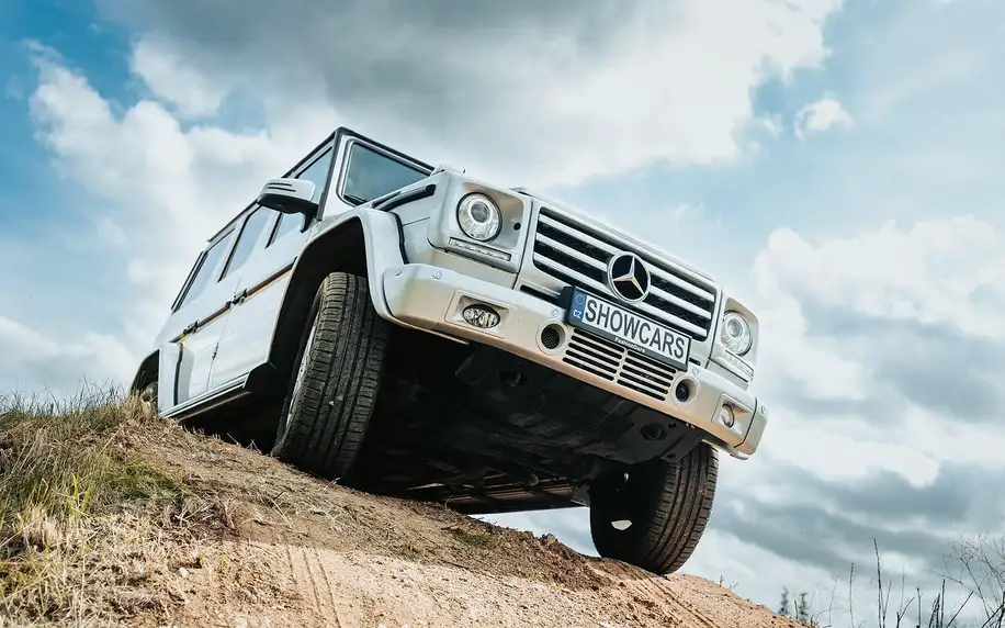 Brutální offroad jízda v Mercedesu Benz G