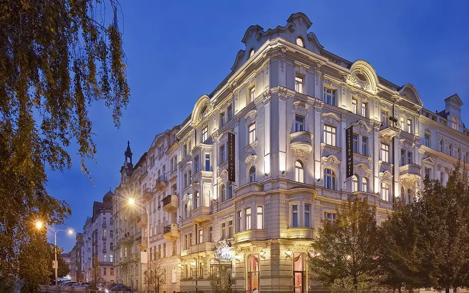Pobyt v 5* hotelu v centru Prahy se snídaní