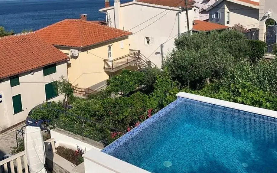 Chorvatsko, Omiš: Apartments with pool Vrdoljak