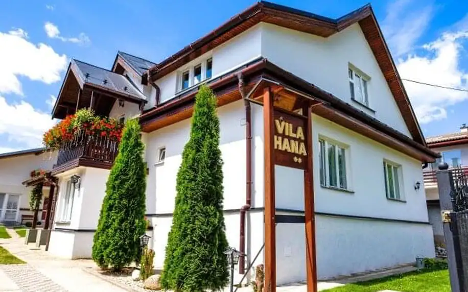 Vysoké Tatry ve Vile Hana se snídaní či polopenzí, welcome drinkem a slevou do aquaparku