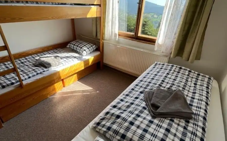 Karlovarský kraj: Horská bouda Schmitke výhled Klínovec
