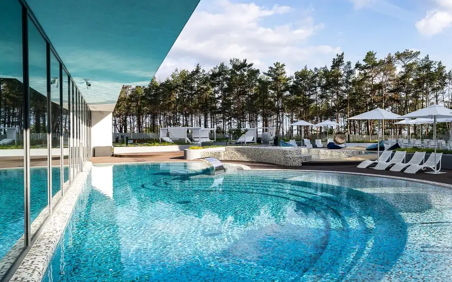 Spa resort u Baltu: užijte si sauny, bazény i vířivky, 2 děti zdarma