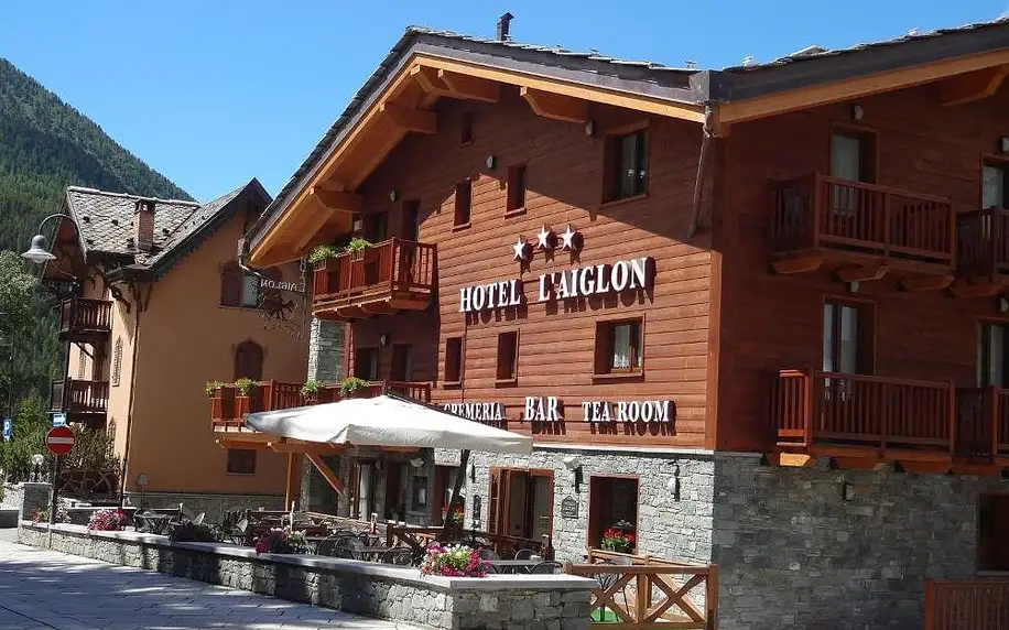 Itálie - Italské Alpy: Hotel L' Aiglon