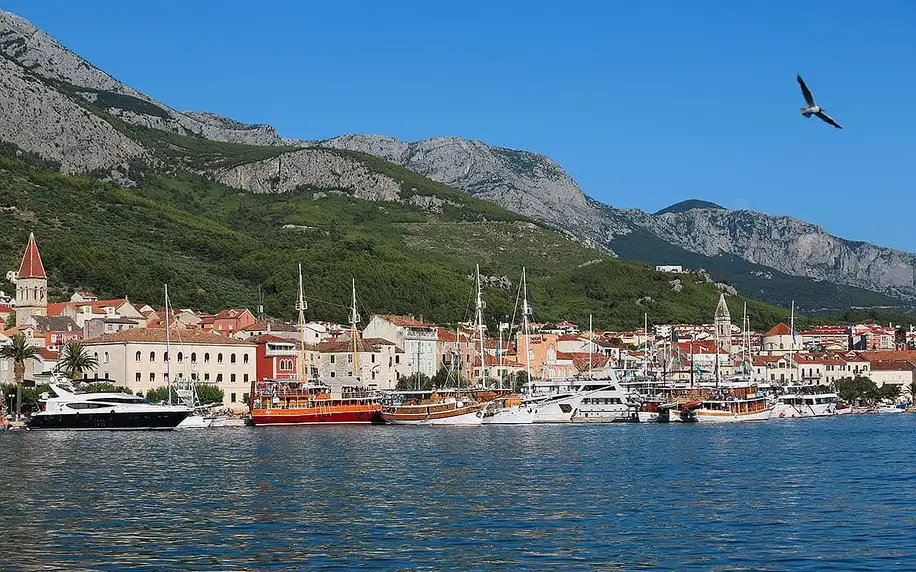 Chorvatsko - Makarska na 8-10 dnů, plná penze