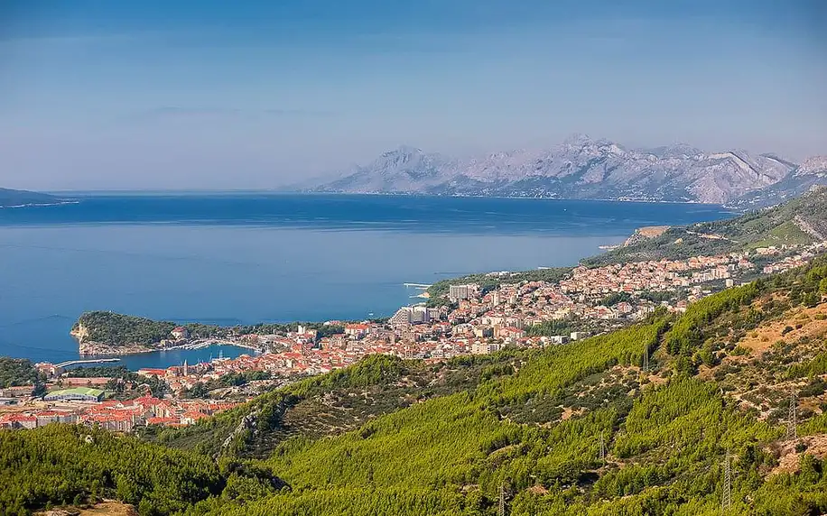 Chorvatsko - Makarska na 8-10 dnů, plná penze