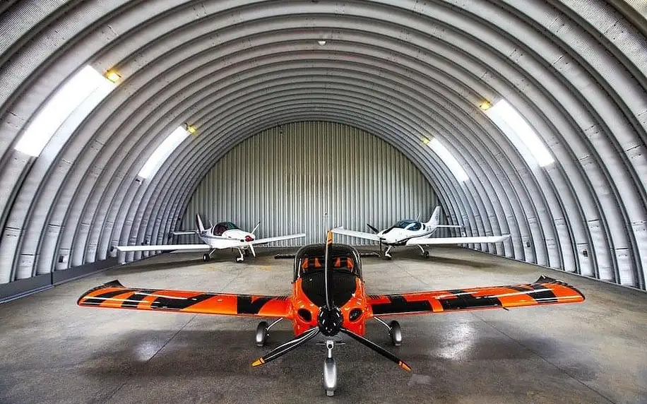 Soukromý zážitkový let moderním sportovním letounem Attack Viper SD4 Kyjov