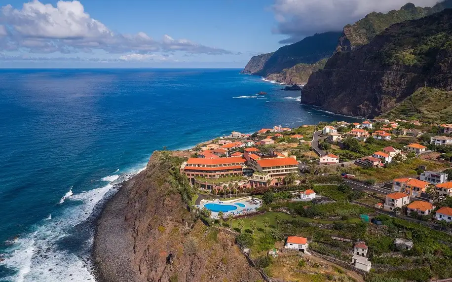 Portugalsko - Madeira letecky na 5 dnů, polopenze