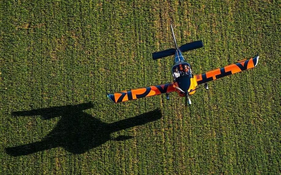 Soukromý zážitkový let moderním sportovním letounem Attack Viper SD4 Hosín
