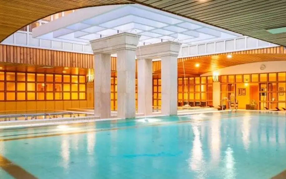 Zážitek: Celodenní vstupenka do Aronia Spa & Wellness v Budapešti s termálními bazény, saunami a fitness