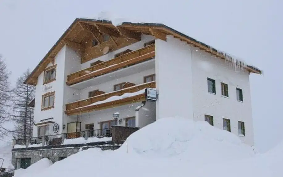 Rakouské Alpy: Léto v Tauplitzalm v Hotelu Alpenrose *** s polopenzí, 3 druhy saun a výletním vláčkem
