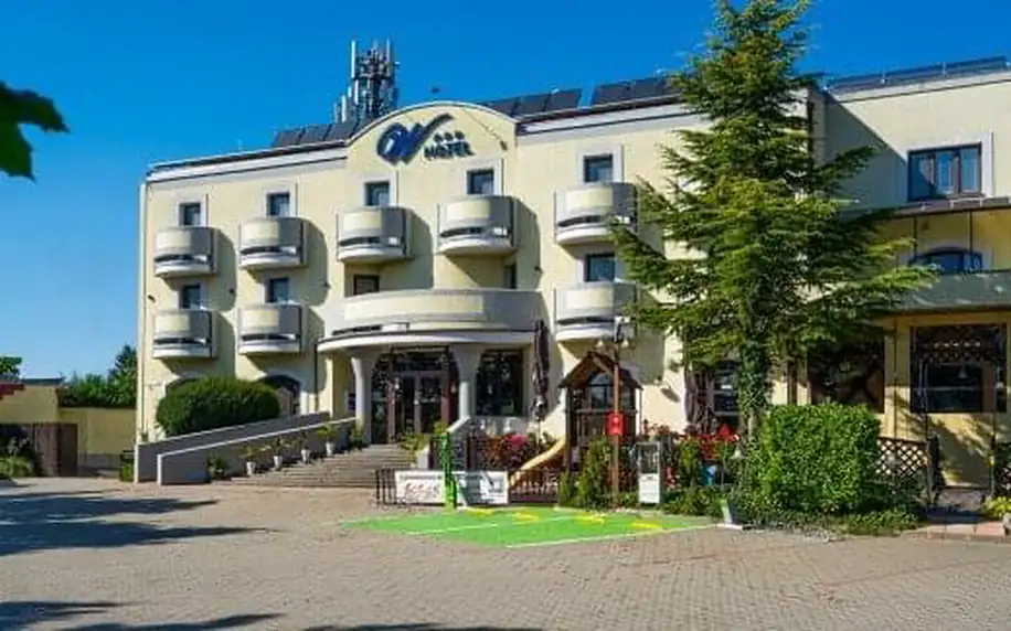 Bratislava u Devínského hradu: WX Hotel *** se snídaní a privátním vstupem do wellness (bazén, sauna, vířivka)