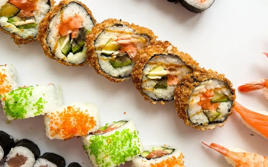 Sushi sety s 35–66 ks: maki, nigiri i tempura s lososem