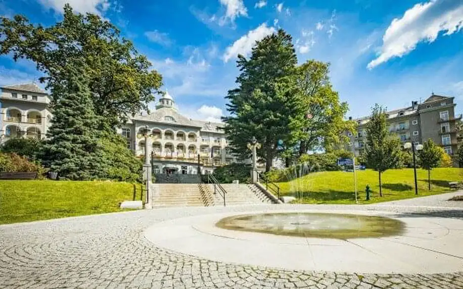 Dovolená v Jeseníku: Krásné Priessnitzovy lázně v Hotelu Priessnitz **** s polopenzí a 3 léčebnými procedurami