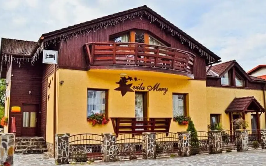 Vysoké Tatry: Poprad ve Vile Mery *** s polopenzí, wellness (3 sauny) a dětským hřištěm + slevy na atrakce