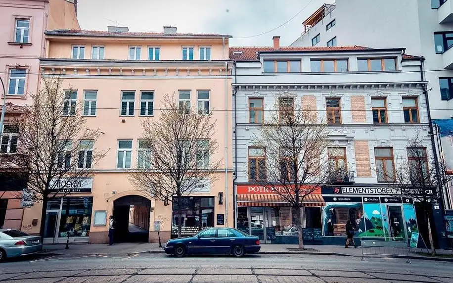 Brno: Residence Caesar s možností vířivky na pokoji