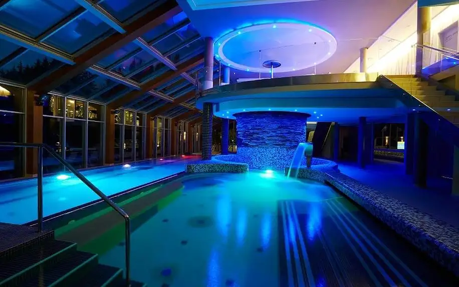 Velké Karlovice: Spa hotel Lanterna s možností vířivky na pokoji