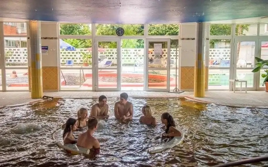 Lázně Hajdúszoboszló v Hotelu Silver **** s polopenzí, 2 aquaparky s klasickými a termálními bazény a wellness