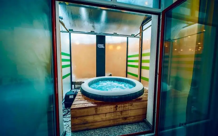 Praha: Miami Lovely romantic Garden apartment with whirlpool s možností vířivky na pokoji