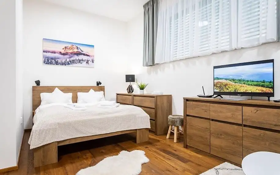 Vrchlabí: Horský apartmán v resortu se službami a wellness s možností vířivky na pokoji