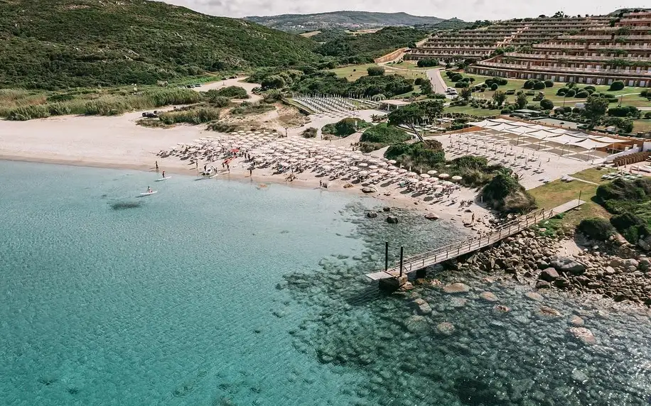 Itálie - Sardinie letecky na 4-22 dnů