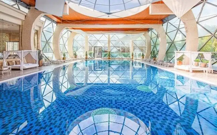 Sárvár: Spirit Hotel Thermal Spa ***** s neomezeným termálním wellness s 22 bazény + Saunový svět a polopenze