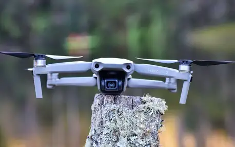 Zapůjčení profesionálního dronu na 3 až 14 dnů